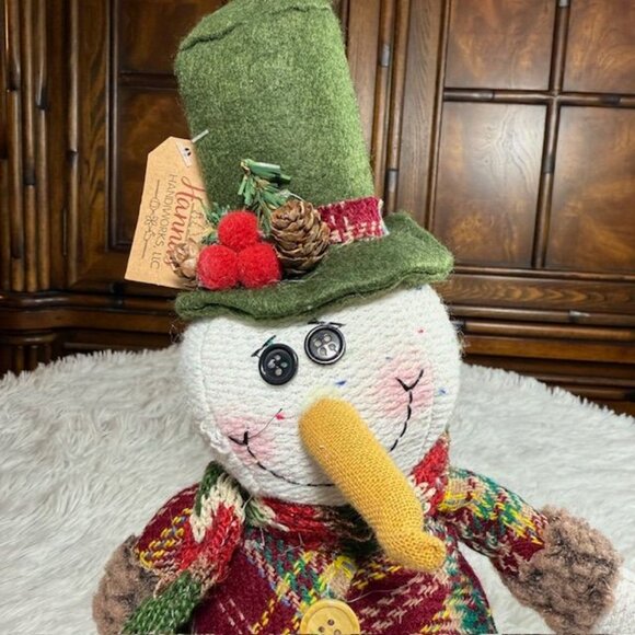 Vintage Hanna's Handiworks Plaid Coat Posing Arms Wood Bead Legs Sitting Snowman - Picture 2 of 14